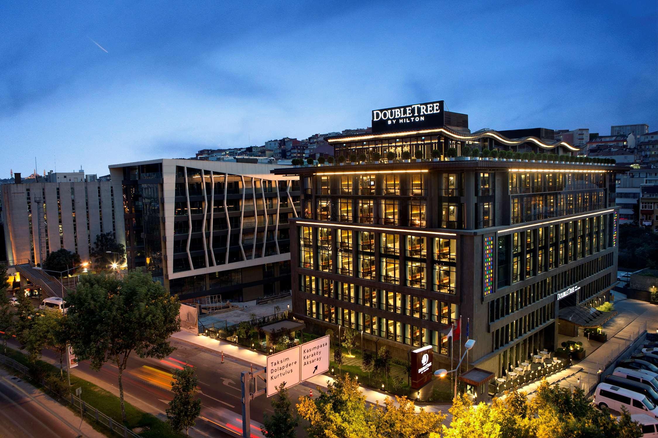 Doubletree By Hilton Istanbul - Piyalepasa Hotel Kültér fotó DoubleTree by Hilton Athens