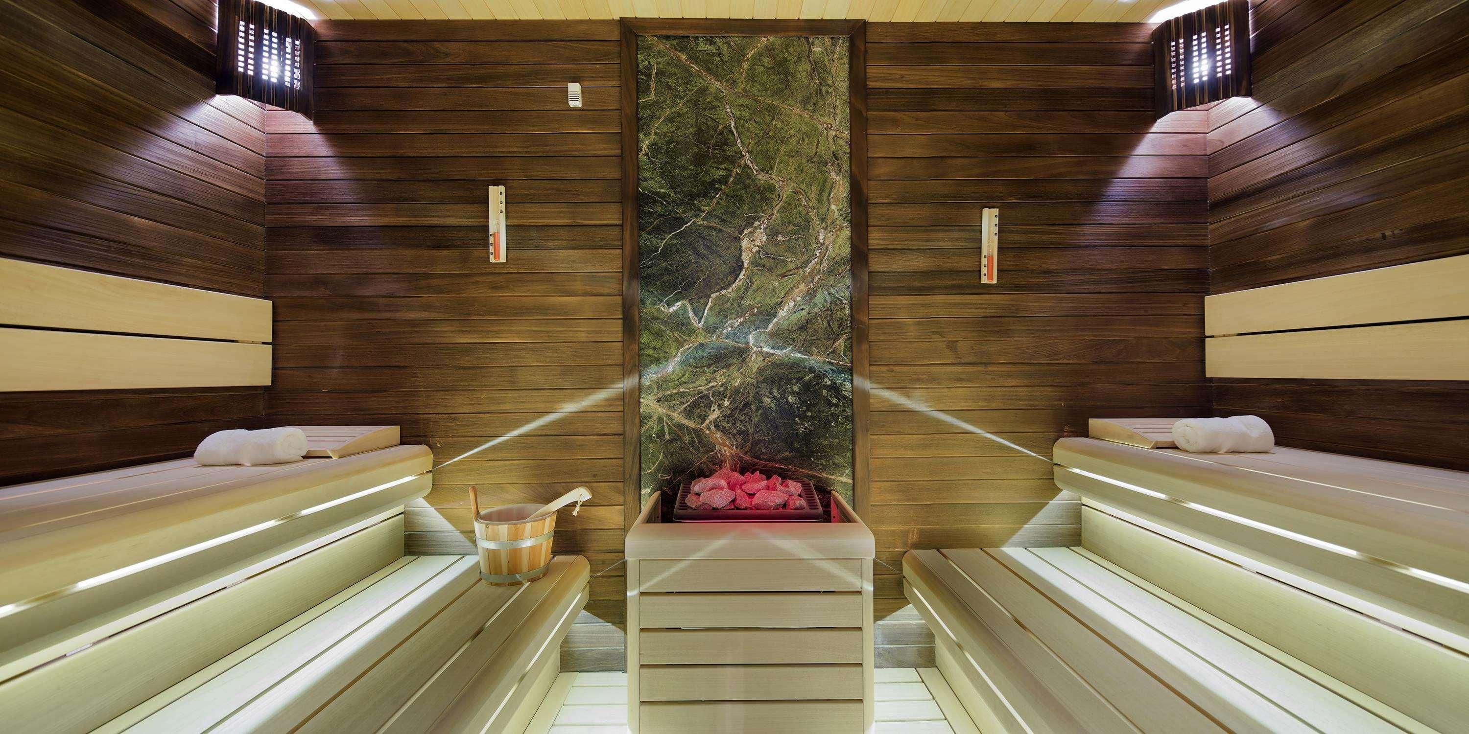 Doubletree By Hilton Istanbul - Piyalepasa Hotel Kültér fotó A modern Finnish sauna