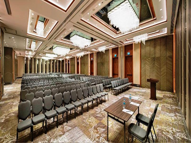 Doubletree By Hilton Istanbul - Piyalepasa Hotel Kültér fotó The Grand Ballroom